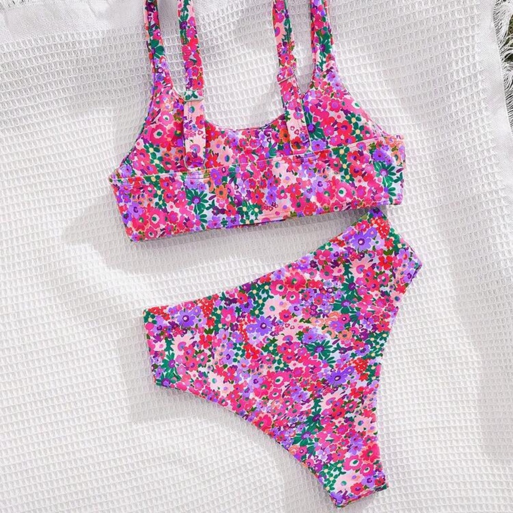 New Two Piece Swim Suit - Picture 3 of 3